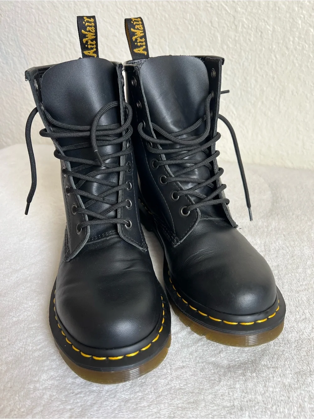 Dr. Martens selling classic